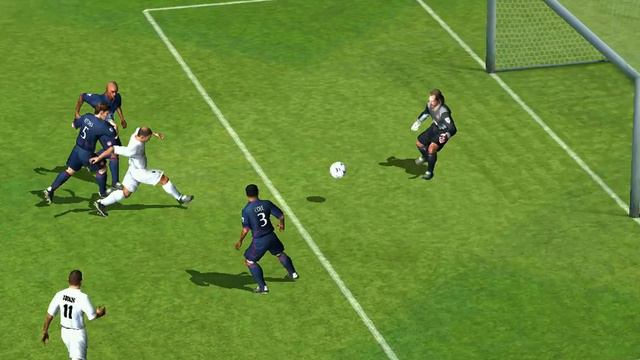 FIFA 2003 Demo Zinedine Zidane