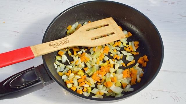 Стручковая фасоль с мясным рагу