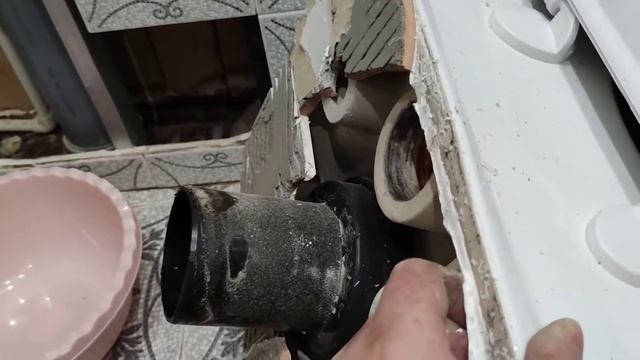Течёт унитаз на инсталляции, причина / Не правильная установка унитаза подвесного / Затопили соседе