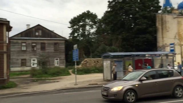 Довольно мило выглядят старые домики на улице Чкалова (Гатчина). 23.08.2016, 08:39 смотреть онлайн