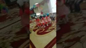 Танец По малину в сад пойдём. Сладкая ты моя ягодка малинка