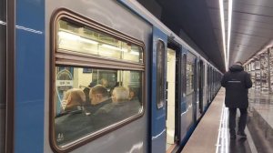 Электропоезд Ока на станции Минская