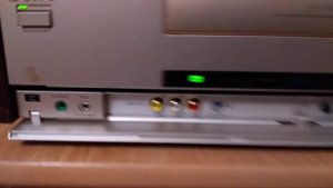 SONY SLV-825 GOLD цвет Шампань