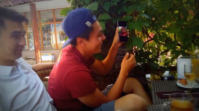 РУССКИЙ ЗАВТРАК В МАДЛЕНЕ? смотреть онлайн