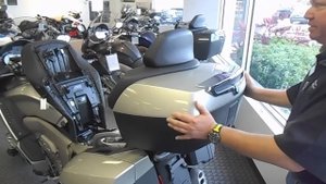 BMW K1600GTL Top Case Removal Instructions