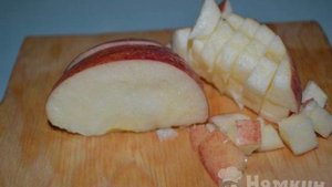 Фруктовый салат с печеньем и йогуртом