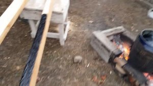 Теплица 3 на 8. Обмазываем деревянные стойки резино-битумной мастикой!