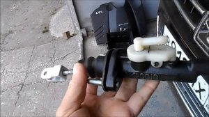 ZOTYE T600 Заклинил поршень главного цилиндра сцепления