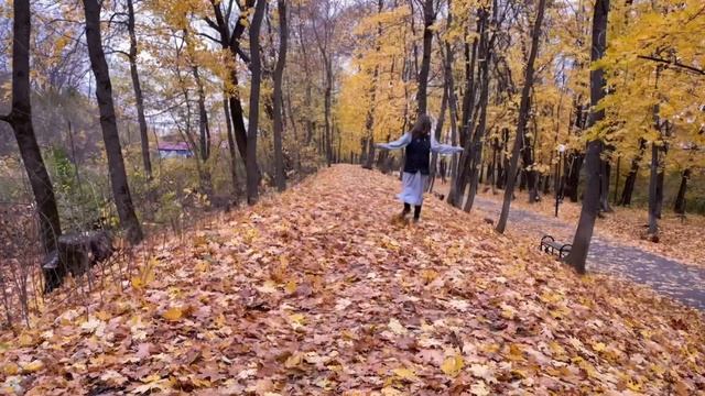 СТИХИ | Ноги делают шаг, сердце делает круг. смотреть онлайн