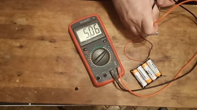 ЛАЙФХАК: Блок питания с регулировкой напряжения-за 60 рублей? Да запросто! смотреть онлайн