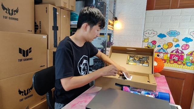 ASUS TUF Gaming A17 2022 FA707RM Ryzen R7-6800H | 16G DDR5 | RTX 3060 | 17.3" 144hz unboxing смотреть онлайн