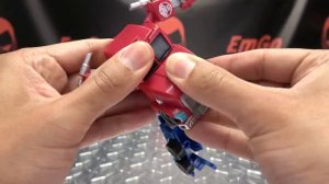 Earthspark Deluxe OPTIMUS PRIME: EmGo's Transformers Reviews N' Stuff