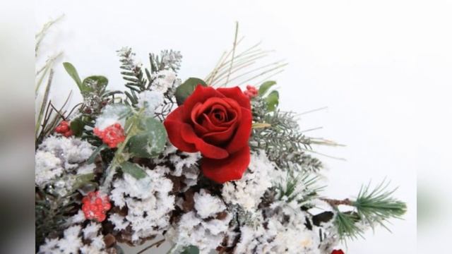 С Днём Рождения в марте! Милое, красивое поздравление и шикарная песня!