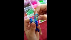 БРАСЛЕТ ЧОКЕР ИЗ РЕЗИНОЧЕК НА РОГАТКЕ