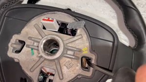 Opel Mokka airbag steering wheel removal - Dr.VOLANT