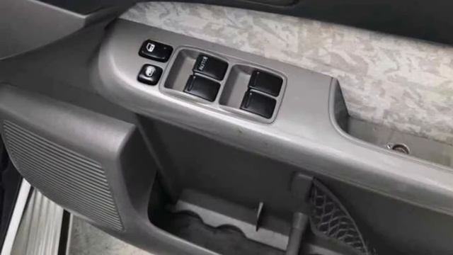 2001 Nissan Patrol GU II ST White 5 Speed Manual Wagon смотреть онлайн