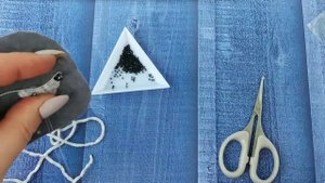 Брошка "Ежик" из бисера своими руками. #МК брошь из бисера