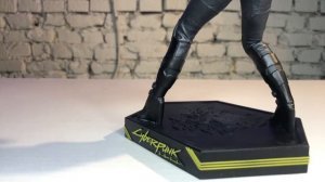 Cyberpunk 2077: Female V - Figure by Dark Horse Comics | Unboxing & Review