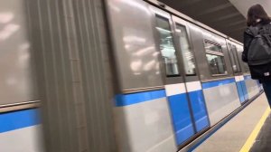 Парад поездов в метро  на день города Москвы.