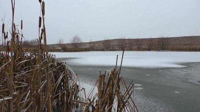 ЭКСТРИМ РЫБАЛКА. Рыбалка на первом льду. Рыбалка 2023 смотреть онлайн