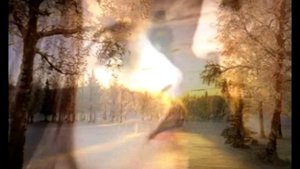 О грусти, любви и разлуке.  "Слышишь, прости, что забыла..."