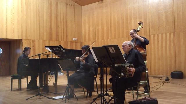 TANGATA "Tango pour Claude"- Richard Galliano смотреть онлайн