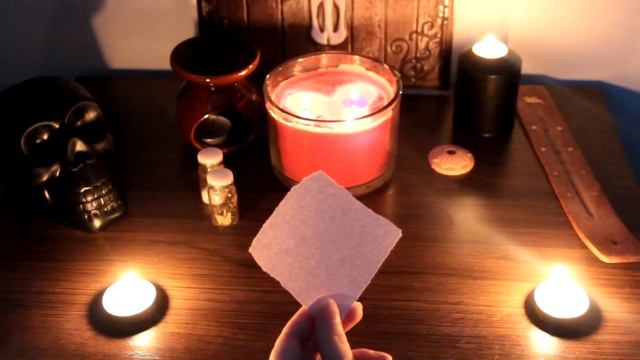 ЗАКЛИНАНИЕ на то, чтобы найти ПАРНЯ\ДЕВУШКУ своей мечты.ДВА Обряда на любовь ♥ Leah Nadel смотреть онлайн