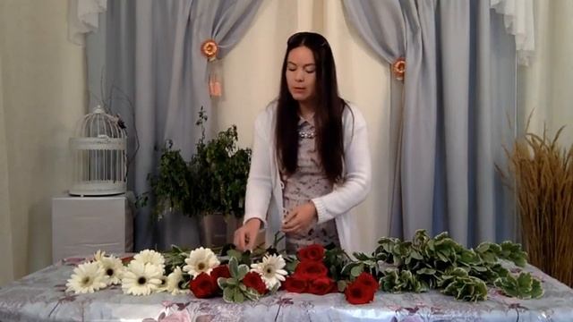 Букет к Дню Семьи / Какой Букет цветов собирать на День Семьи / Школа Флористики смотреть онлайн