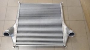 Интеркулер Рено Магнум 755х785х68 мм 8ML376727591 BEHR