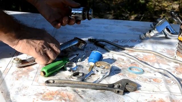 Как разобрать смеситель на кухне