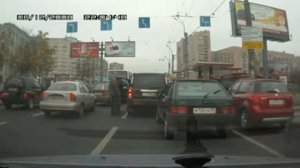 Кровавые разборки на дороге!!!
