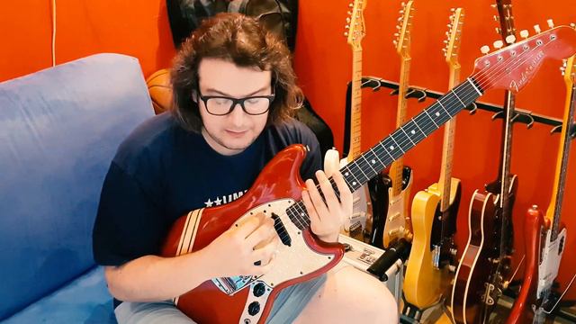 Fender Competition Mustang 1968 смотреть онлайн