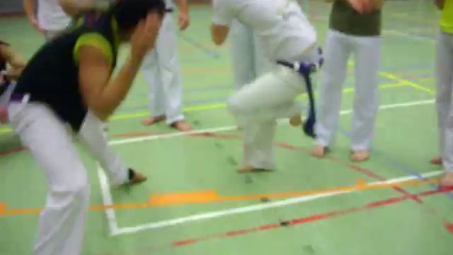 mundo capoeira belgica 2010 смотреть онлайн