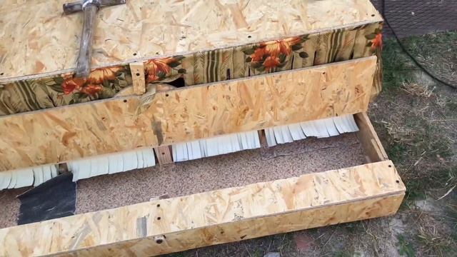 Спасаем яйца от кур Обновление гнезд со скатом яиц