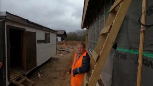 Монтаж доски на свесы кровли и имитации бруса на фасад дома. Часть 1.