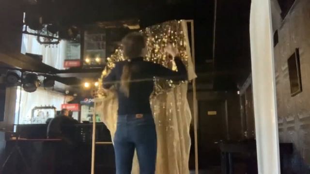 Фотозона на День рождение! Как натянуть глянец на каркас! Гирлянда из шариков! смотреть онлайн