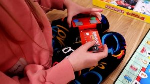 ОДИН ДЕНЬ из жизни  ленивых сестёр ДВОЕЧНИЦ СТАРШЕКЛАССНИЦА vs ПЕРВОКЛАШКА