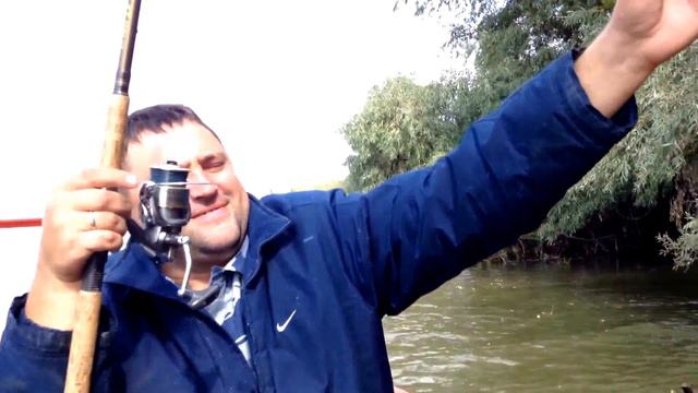 Красноперка на соленый огурец смотреть онлайн