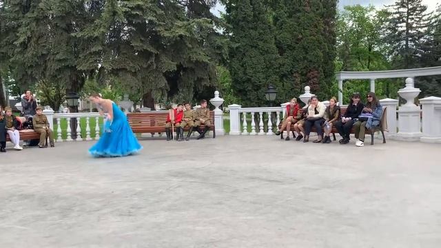 "ах, эти тучи в голубом"  77 лет Победы! поет Шибзухова Бэлла, Красильникова Ульяна и Захаров Данил