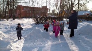 подвижная игра на прогулке ясли