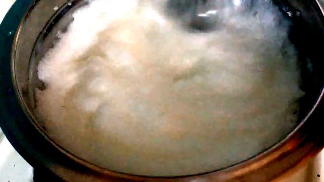 Мокрое безе, белковый крем. Очень вкусный крем для торта.