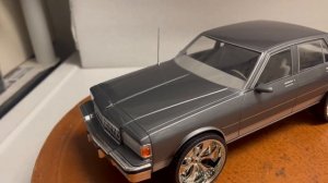 1987 CHEVROLET CAPRICE Classic DONK Box Chevy BIG Wheels SPINNERS 8S 6S EIGHTS  1/18 Diecast Toy