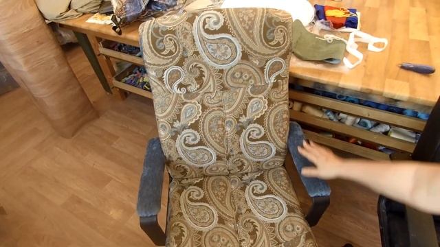 Будни мастерской. Замена обивки на офисных, компьютерных креслах смотреть онлайн