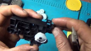 Ремонт принтера CANON Pixma MG2545S, трещит и не берет бумагу.