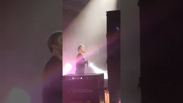 Юра Шатунов. БРЯНСК 28 МАЯ 2019. Заключительная песня 'Седая ночь' смотреть онлайн