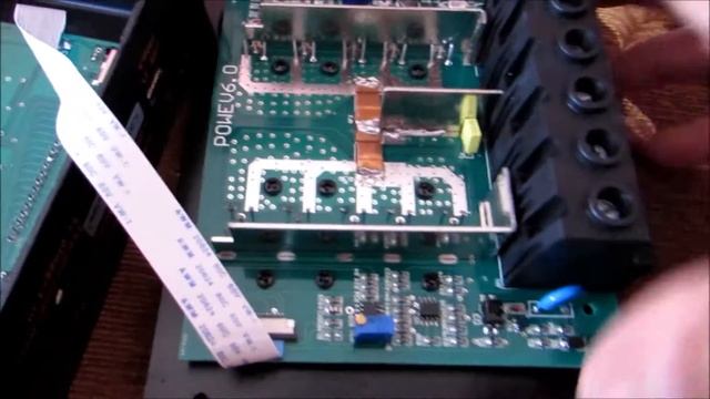 Разбираем контроллер солнечных панелей Solar 80. Солнечный контроллер внутри. ЧАСТЬ 2 смотреть онлайн