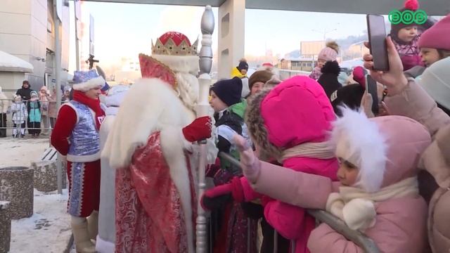 Новогодний экспресс: в Уфу прибыл Дед Мороз