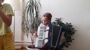 аккордеон и я на горку шла
