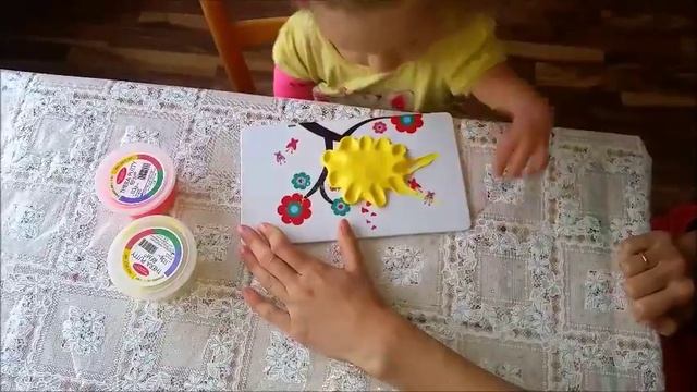 Развиваем мелкую моторику с терапевтическим пластилином смотреть онлайн