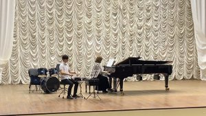 Г. Бутов - В ожидании поезда «ТРИУМФ ТАЛАНТОВ ТАВРИДЫ»